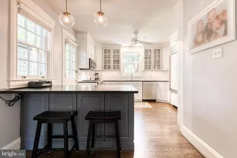 Kitchen - 225 Tunbridge Rd, Baltimore, MD 21212 photo 2 of 5