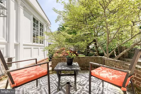 Exterior - 225 Tunbridge Rd, Baltimore, MD 21212 photo 16 of 16