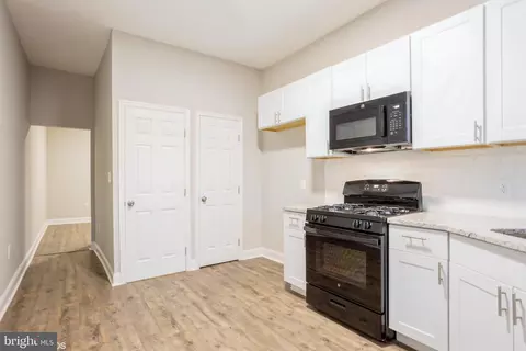 Entry Way - 3025 Walbrook Ave, Baltimore, MD 21216 photo 3 of 5