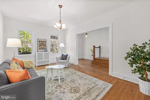Living - 3816 Beech Ave, Baltimore, MD 21211 photo 2 of 4