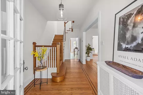 Entry Way - 3816 Beech Ave, Baltimore, MD 21211 photo 2 of 7