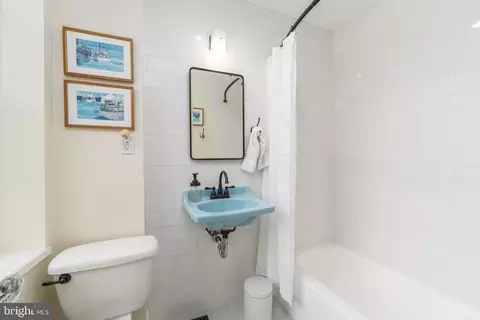 Bath - 2106 E Lombard St, Baltimore, MD 21231 photo 1 of 1