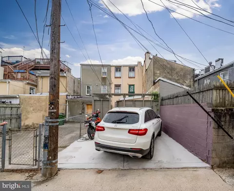 Exterior - 2106 E Lombard St, Baltimore, MD 21231 photo 4 of 6