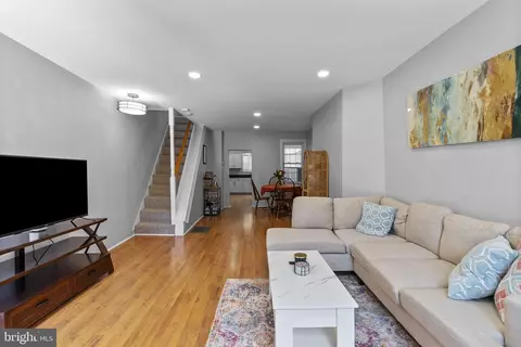 3002 Elliott St, Baltimore, MD 21224 photo 2