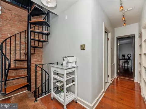 Entry Way - 23 E Wheeling St, Baltimore, MD 21230 photo 3 of 3