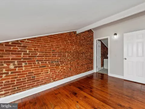 Bedroom - 23 E Wheeling St, Baltimore, MD 21230 photo 5 of 8