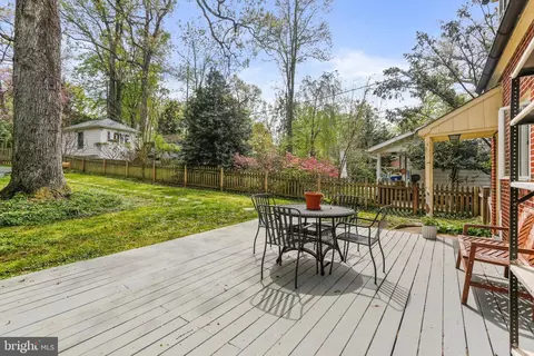 Exterior - 4643 Briarclift Rd, Baltimore, MD 21229 photo 5 of 10