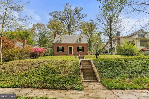 Exterior - 4643 Briarclift Rd, Baltimore, MD 21229 photo 4 of 10