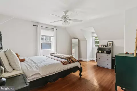 Bedroom - 4643 Briarclift Rd, Baltimore, MD 21229 photo 1 of 3