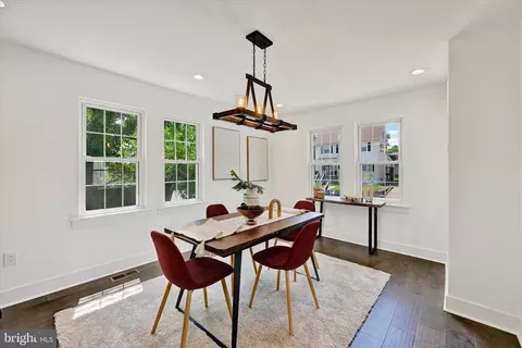 Dining - 3404 Echodale Ave, Baltimore, MD 21214 photo 1 of 2