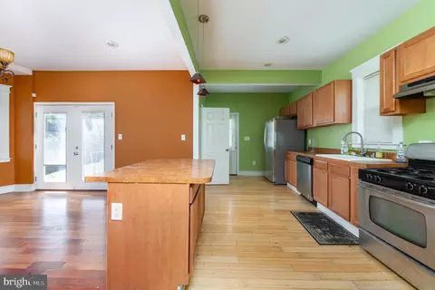 2404 Allendale Rd, Baltimore, MD 21216 photo 9