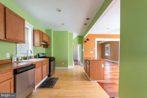 2404 Allendale Rd, Baltimore, MD 21216 photo 11