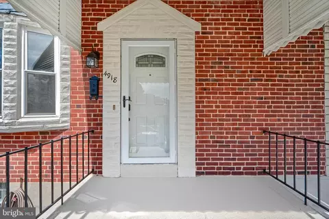 Exterior - 4918 Lindsay Rd, Baltimore, MD 21229 photo 2 of 4