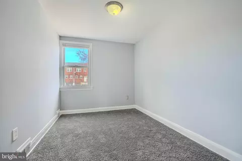Bedroom - 4918 Lindsay Rd, Baltimore, MD 21229 photo 2 of 2