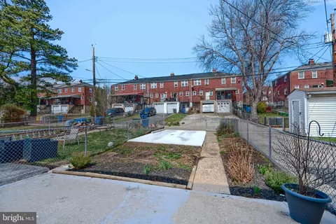 Exterior - 4918 Lindsay Rd, Baltimore, MD 21229 photo 3 of 4