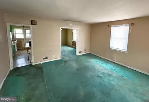 Entry Way - 1501 E Cold Spring Ln, Baltimore, MD 21218 photo 1 of 4