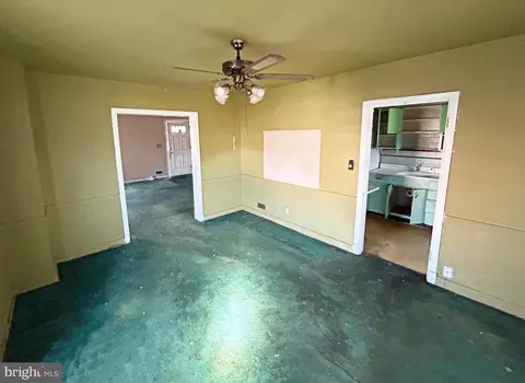 Living - 1501 E Cold Spring Ln, Baltimore, MD 21218 photo 2 of 2