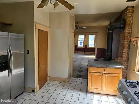1810 Spence St, Baltimore, MD 21230 photo 5