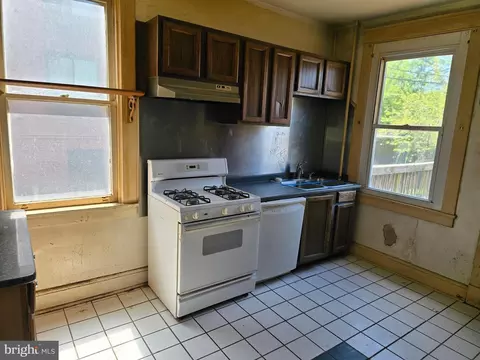 1810 Spence St, Baltimore, MD 21230 photo 9