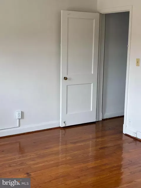 Bedroom - 3660 Chesterfield Ave, Baltimore, MD 21213 photo 3 of 3