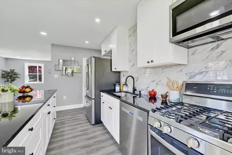 4005 Echodale Ave, Baltimore, MD 21206 photo 9