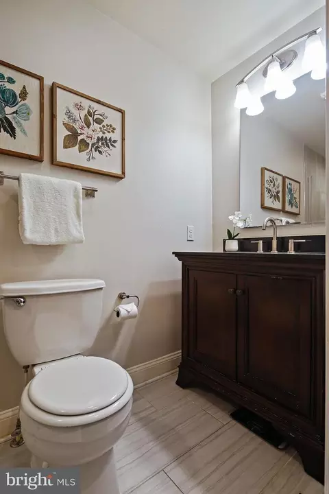 Bath - 1420 Towson St, Baltimore, MD 21230 photo 4 of 7