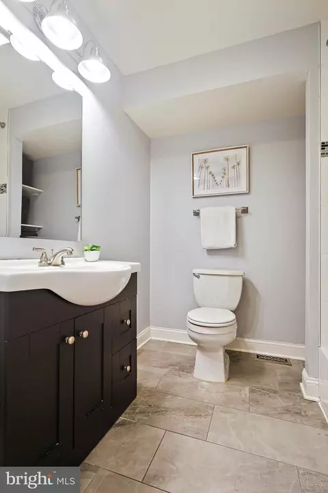 Bath - 1420 Towson St, Baltimore, MD 21230 photo 5 of 7