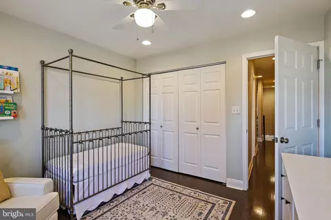 Bedroom - 1420 Towson St, Baltimore, MD 21230 photo 4 of 7