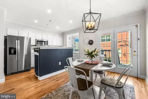 Dining - 1012 S Streeper St S, Baltimore, MD 21224 photo 4 of 4