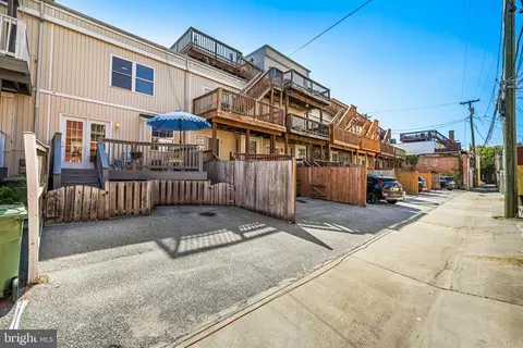 Exterior - 1012 S Streeper St S, Baltimore, MD 21224 photo 7 of 7