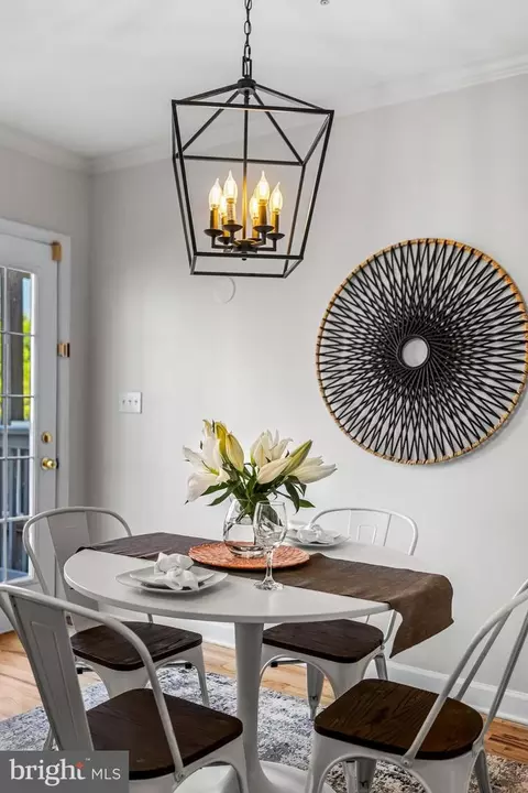 Dining - 1012 S Streeper St S, Baltimore, MD 21224 photo 3 of 4