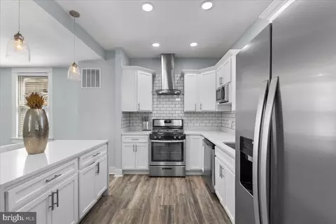 Kitchen - 3111 Harview Ave, Baltimore, MD 21234 photo 1 of 1