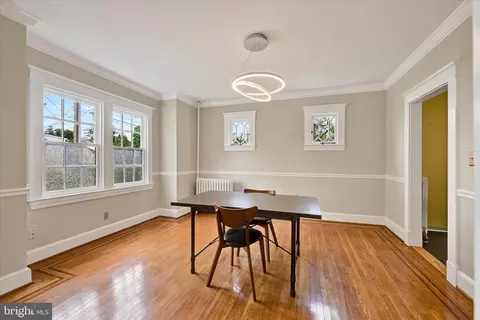 Dining - 700 Evesham Ave, Baltimore, MD 21212 photo 2 of 3