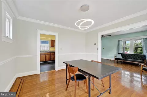Dining - 700 Evesham Ave, Baltimore, MD 21212 photo 3 of 3