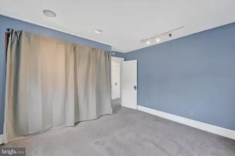 Bedroom - 700 Evesham Ave, Baltimore, MD 21212 photo 1 of 4
