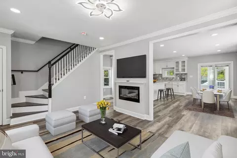 2811 Christopher Ave, Baltimore, MD 21214