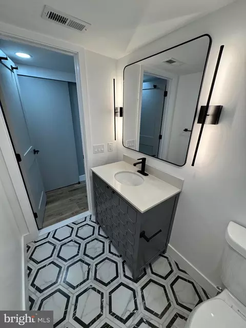1808 Winford Rd, Baltimore, MD 21239 photo 34