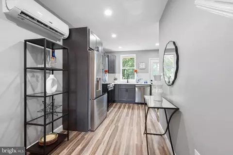 856 W 33rd St, Baltimore, MD 21211 photo 6
