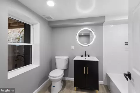 856 W 33rd St, Baltimore, MD 21211 photo 23