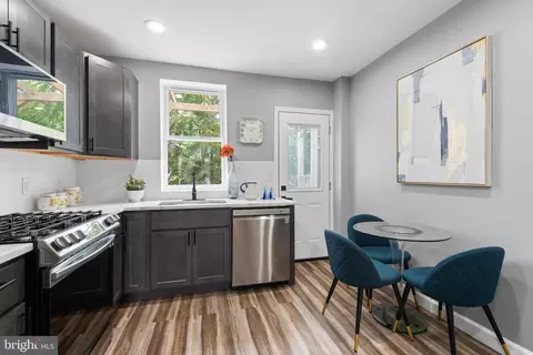 856 W 33rd St, Baltimore, MD 21211 photo 10