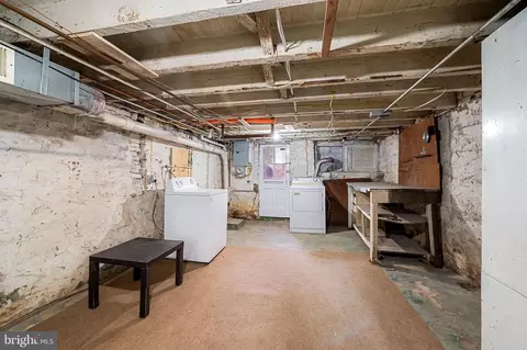 124 Collins Ave, Baltimore, MD 21229 photo 33