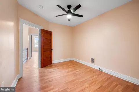 124 Collins Ave, Baltimore, MD 21229 photo 24