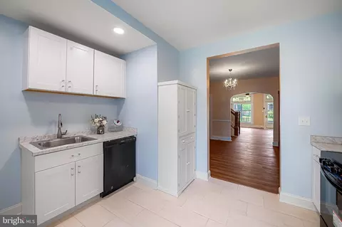 124 Collins Ave, Baltimore, MD 21229 photo 15