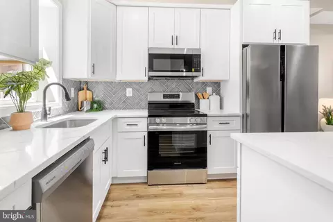 3163 Lyndale Ave, Baltimore, MD 21213 photo 8
