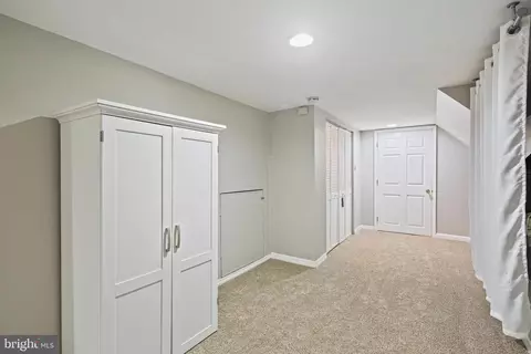 Entry Way - 2931 Dillon St, Baltimore, MD 21224 photo 4 of 4