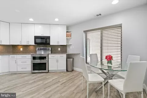 Kitchen - 3021 Fallstaff Rd #401B, Baltimore, MD 21209 photo 1 of 4