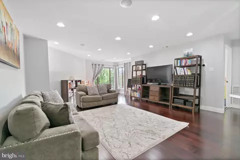 Living - 3021 Fallstaff Rd #401B, Baltimore, MD 21209 photo 2 of 2