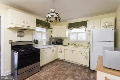 3718 Chesmont Ave, Baltimore, MD 21206 photo 8