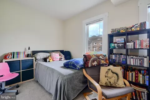 Bedroom - 420 S Wolfe St S, Baltimore, MD 21231 photo 6 of 12