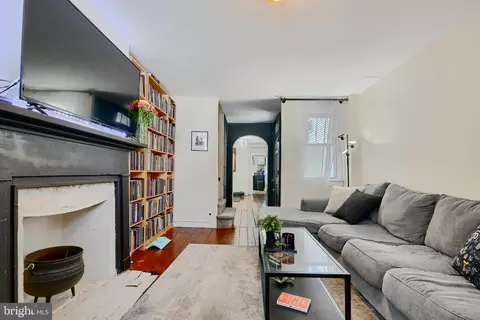 Entry Way - 420 S Wolfe St S, Baltimore, MD 21231 photo 1 of 7